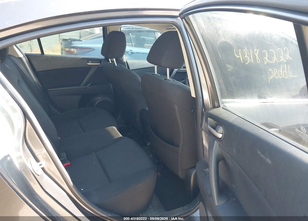 2011 MAZDA 3 I TOURING VIN: JM1BL1VG0B1399534
