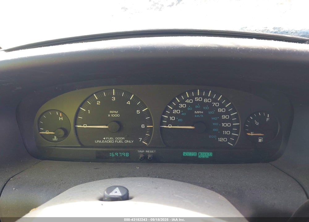2000 DODGE GRAND CARAVAN ES VIN: 1B4GT74L4YB655293