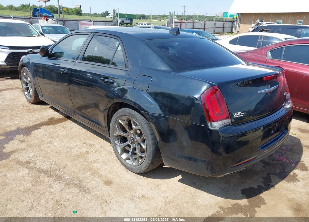 2017 CHRYSLER 300 S VIN: 2C3CCABG1HH516285