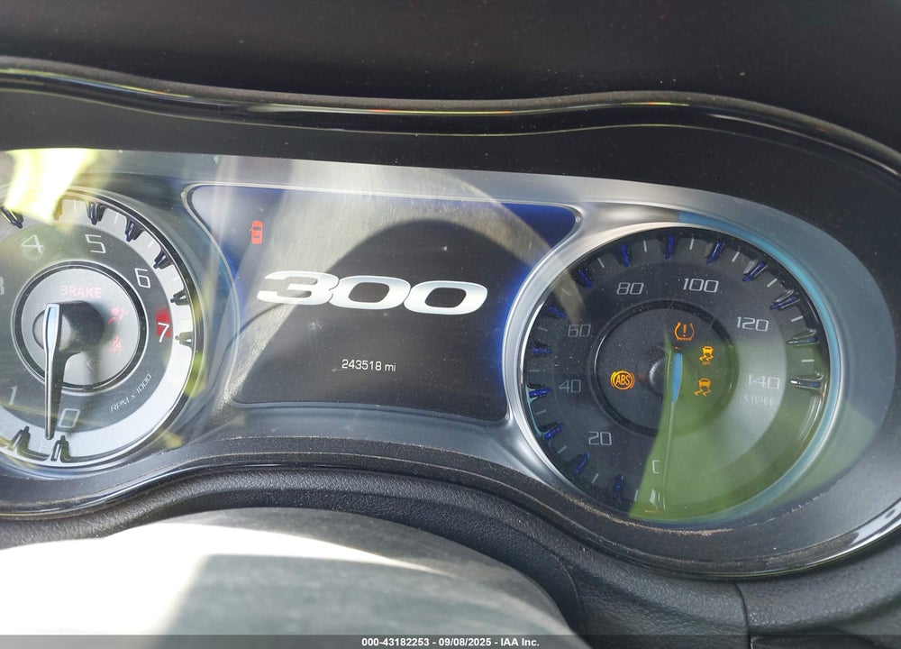 2017 CHRYSLER 300 S VIN: 2C3CCABG1HH516285