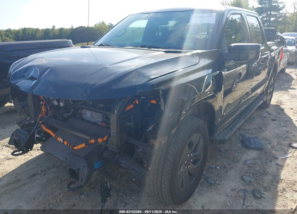 2022 FORD F-150 LIGHTNING LARIAT VIN: 1FTVW1EV5NWG09037