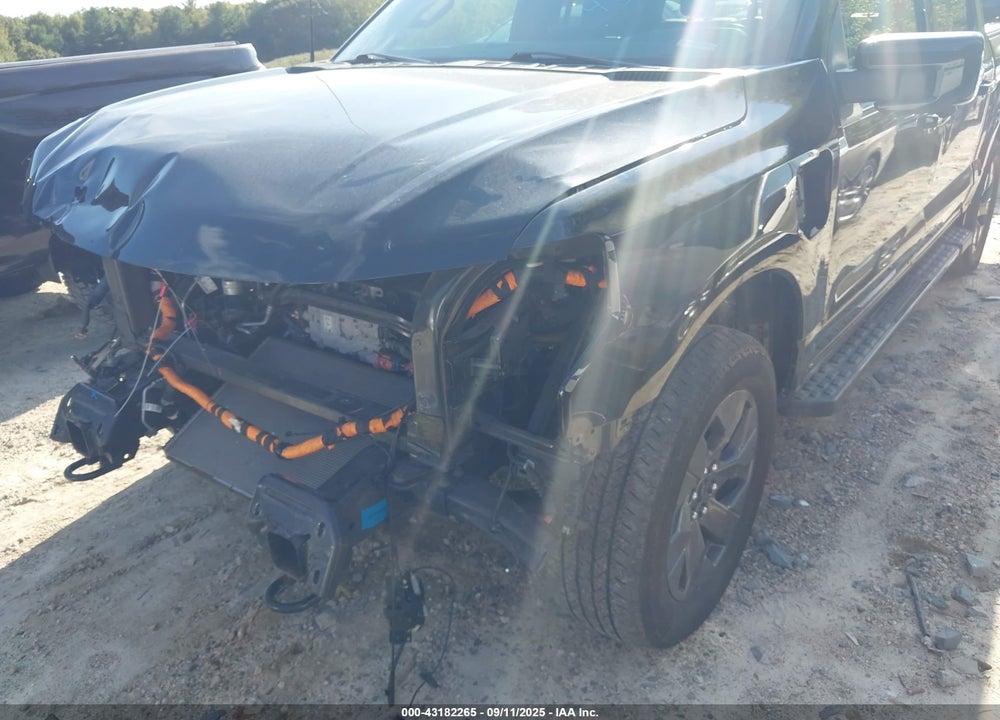 2022 FORD F-150 LIGHTNING LARIAT VIN: 1FTVW1EV5NWG09037