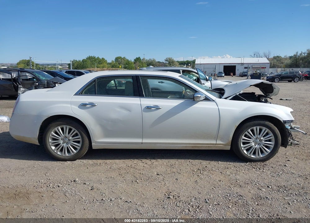 2014 CHRYSLER 300C AWD VIN: 2C3CCAKTXEH303991