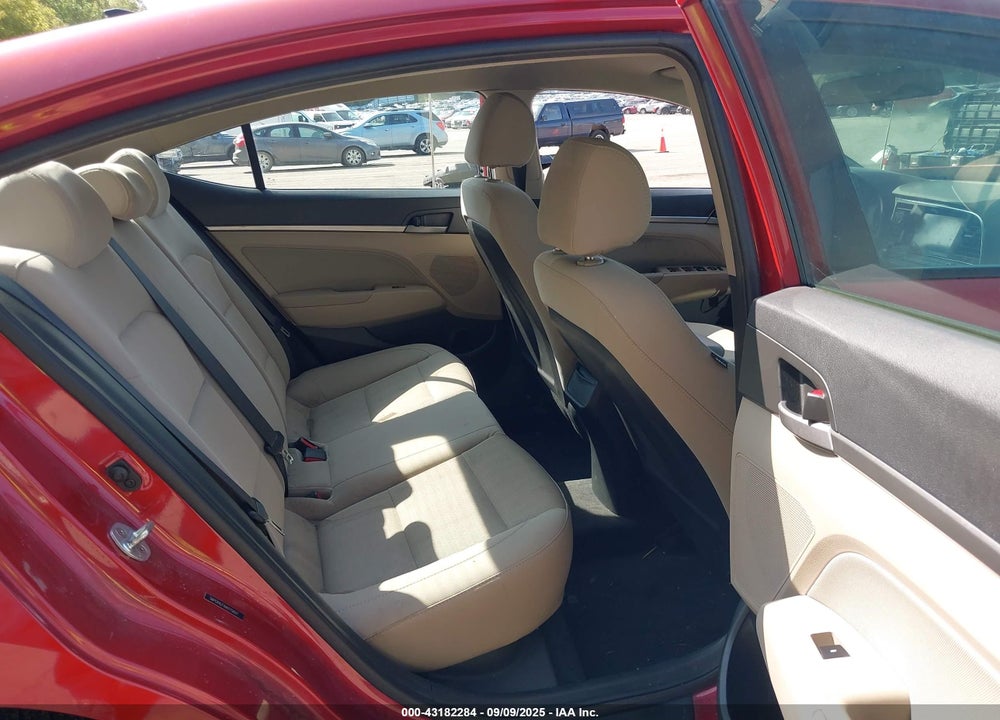 2017 HYUNDAI ELANTRA SE VIN: 5NPD84LFXHH115897