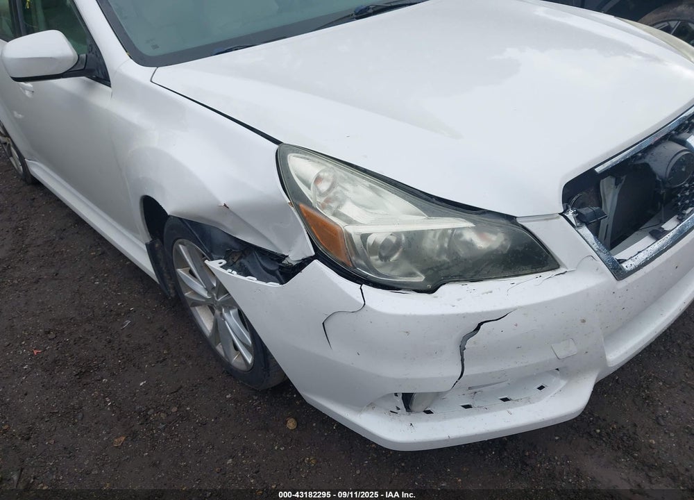 2014 SUBARU LEGACY 2.5I LIMITED VIN: 4S3BMCN64E3019507
