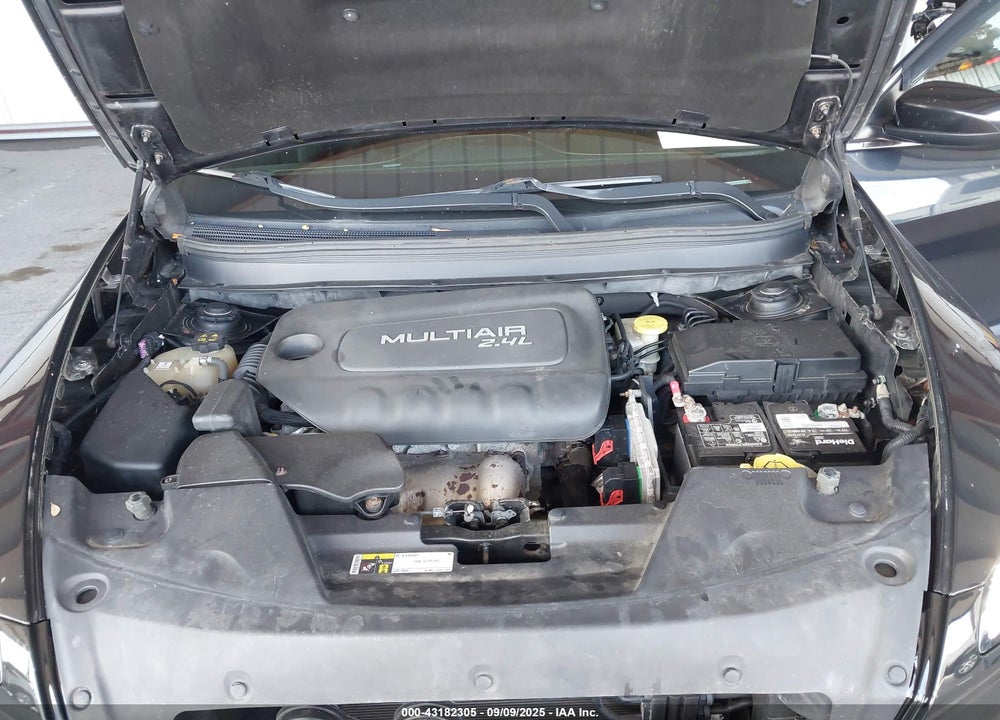 2014 JEEP CHEROKEE VIN: 1C4PJMCB6EW163000