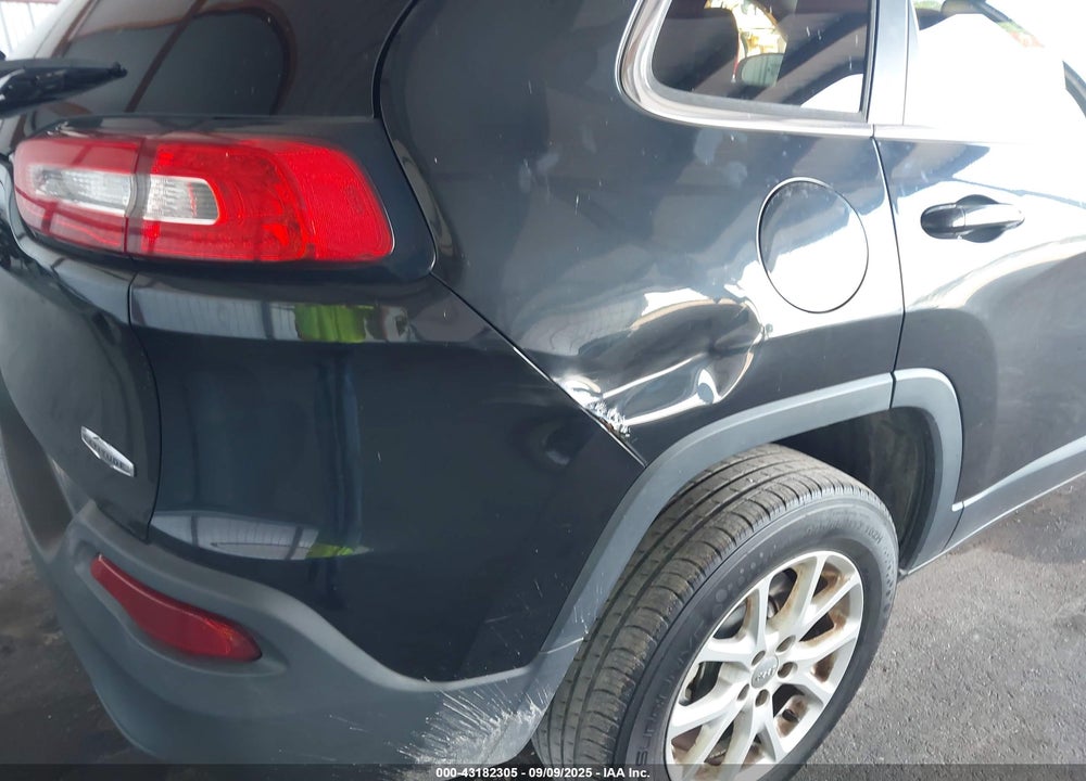 2014 JEEP CHEROKEE VIN: 1C4PJMCB6EW163000