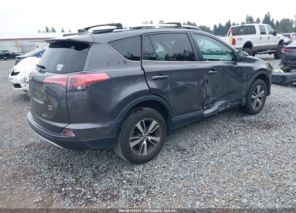 2016 TOYOTA RAV4 XLE VIN: 2T3RFREVXGW499104