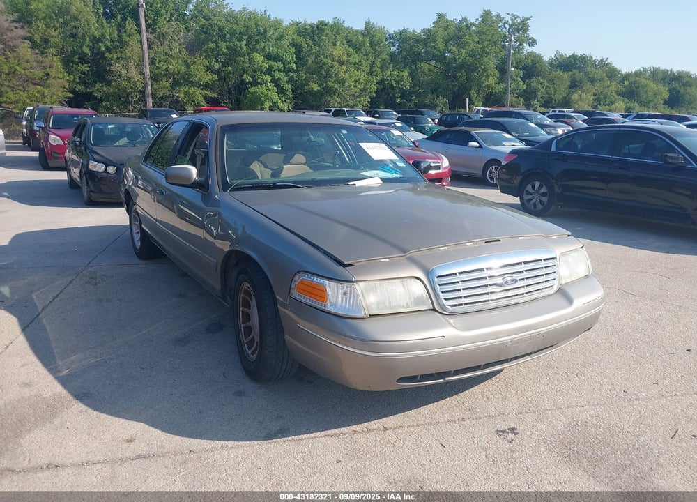 2001 FORD CROWN VICTORIA LX VIN: 2FAFP74W61X103879