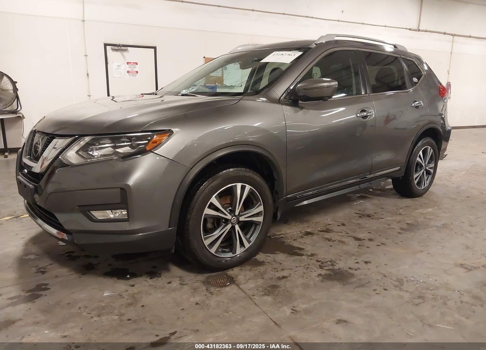 2017 NISSAN ROGUE SL VIN: 5N1AT2MV3HC747479