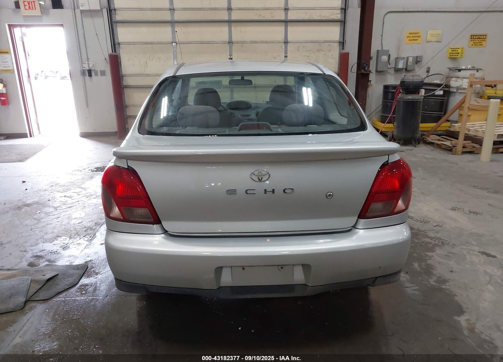 2002 TOYOTA ECHO VIN: JTDAT123320203136