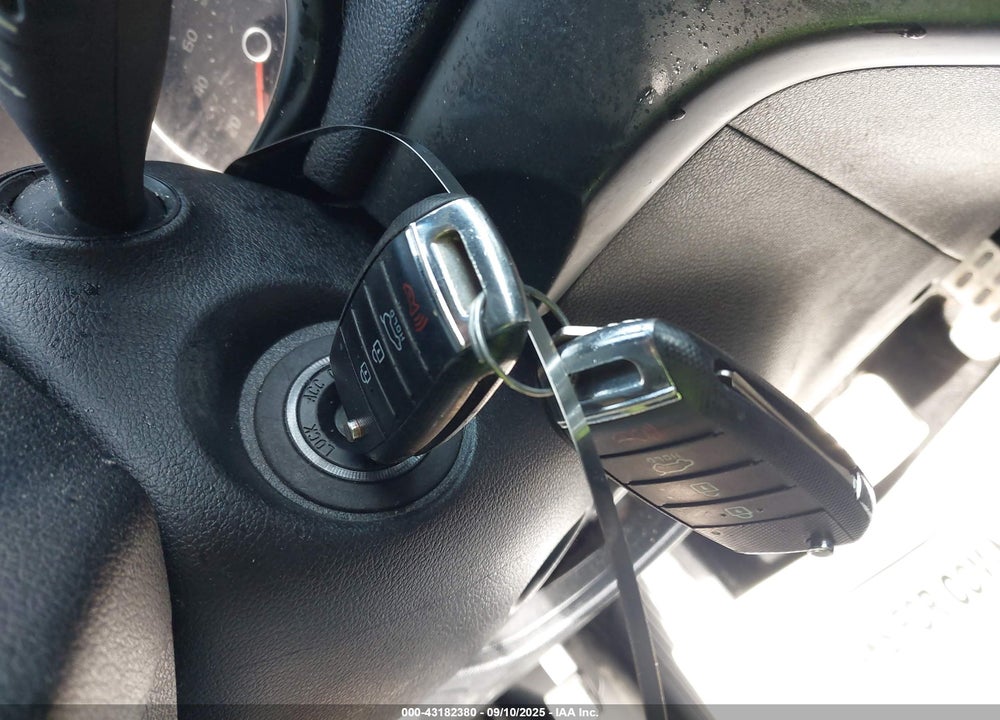 2020 KIA SPORTAGE VIN: KNDP6CAC9L7714888