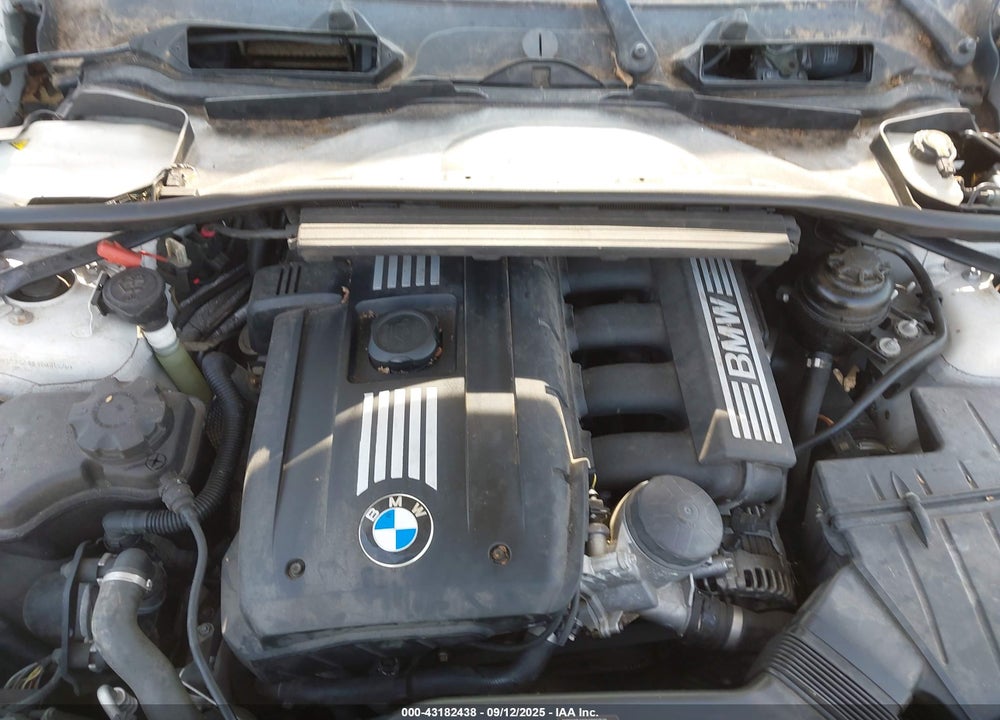 2011 BMW 3 SERIES VIN: WBAKF5C55BE656032