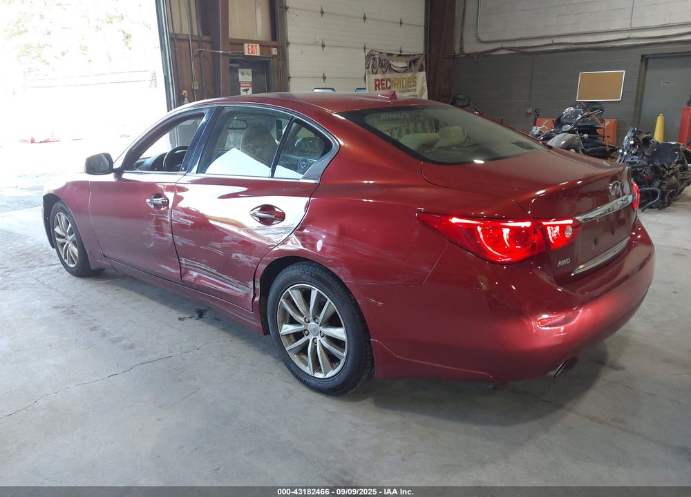2014 INFINITI Q50 VIN: JN1BV7AR2EM692944
