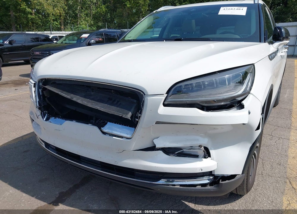 2023 LINCOLN AVIATOR VIN: 5LM5J6XC4PGL02181