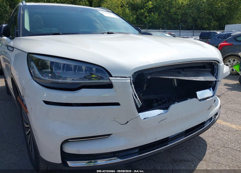 2023 LINCOLN AVIATOR VIN: 5LM5J6XC4PGL02181