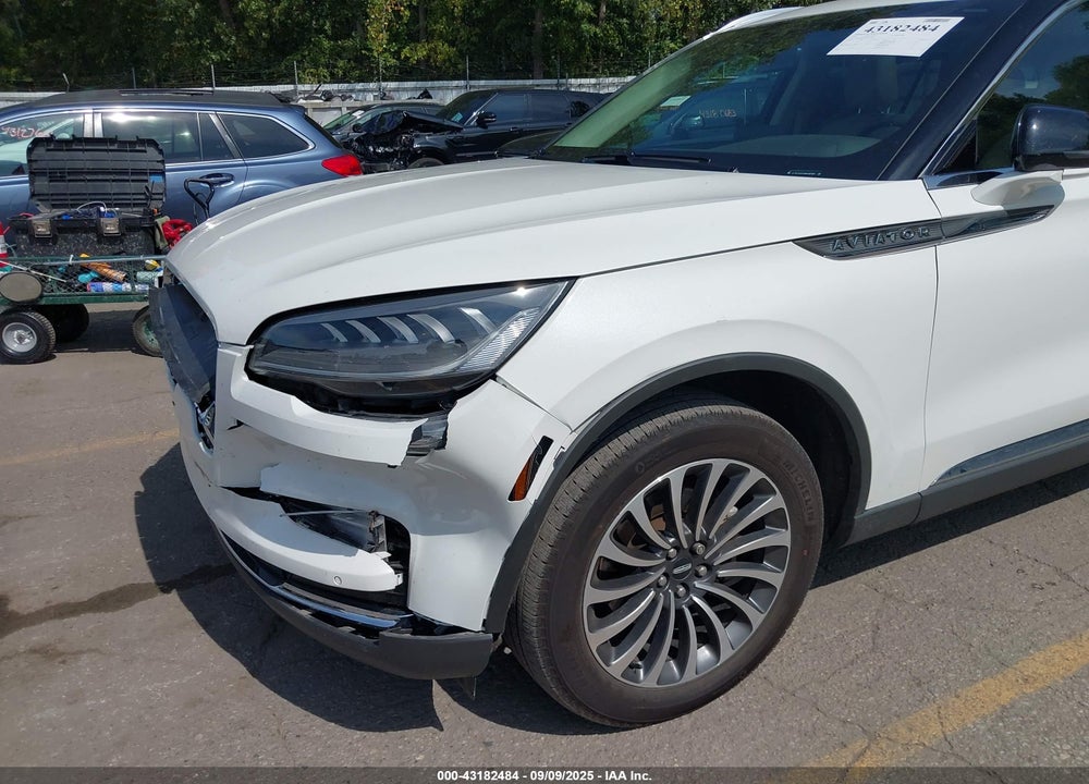 2023 LINCOLN AVIATOR VIN: 5LM5J6XC4PGL02181