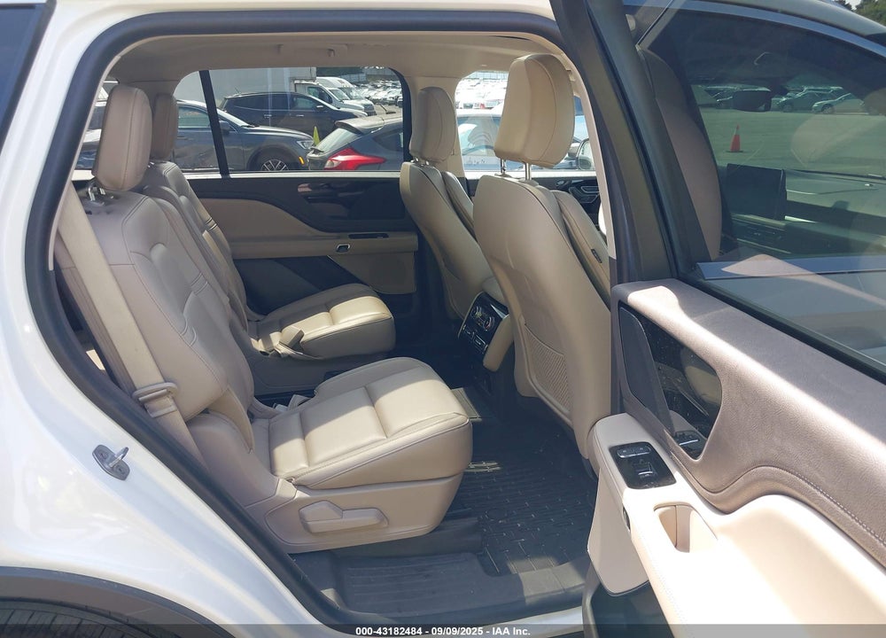 2023 LINCOLN AVIATOR VIN: 5LM5J6XC4PGL02181