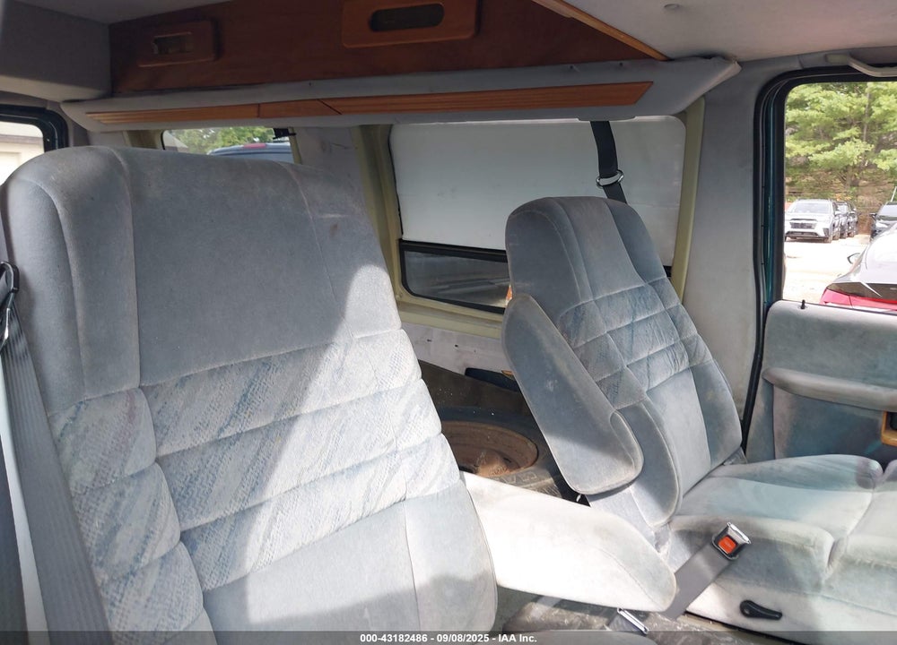 1994 FORD ECONOLINE E150 VAN VIN: 1FDEE14N8RHB23462