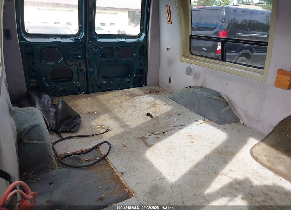 1994 FORD ECONOLINE E150 VAN VIN: 1FDEE14N8RHB23462