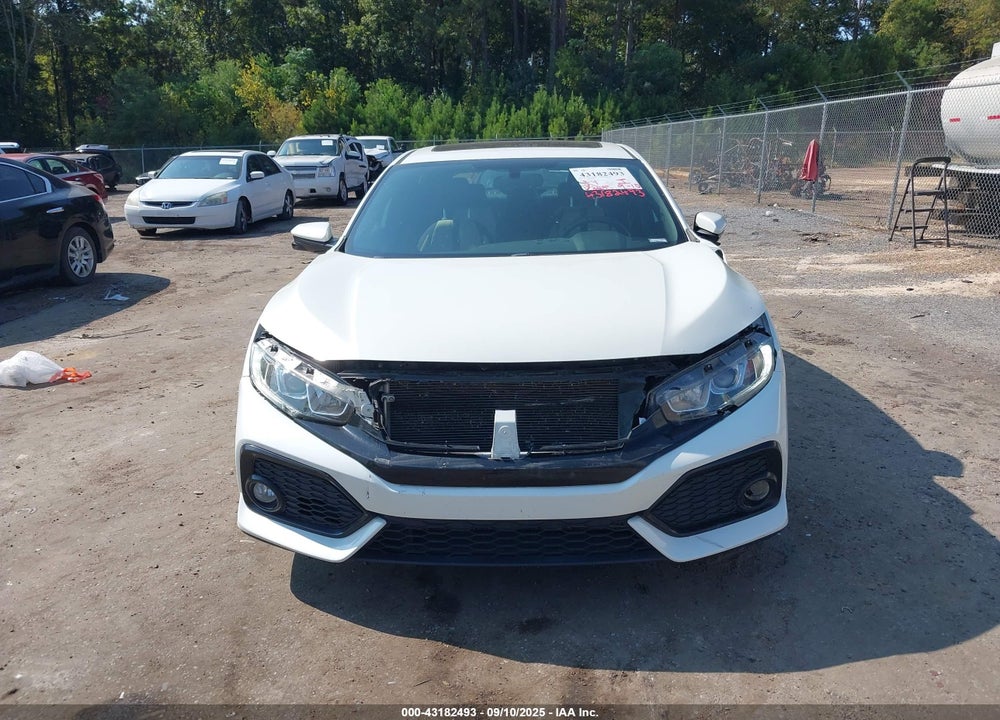 2018 HONDA CIVIC VIN: SHHFK7H5XJU233916