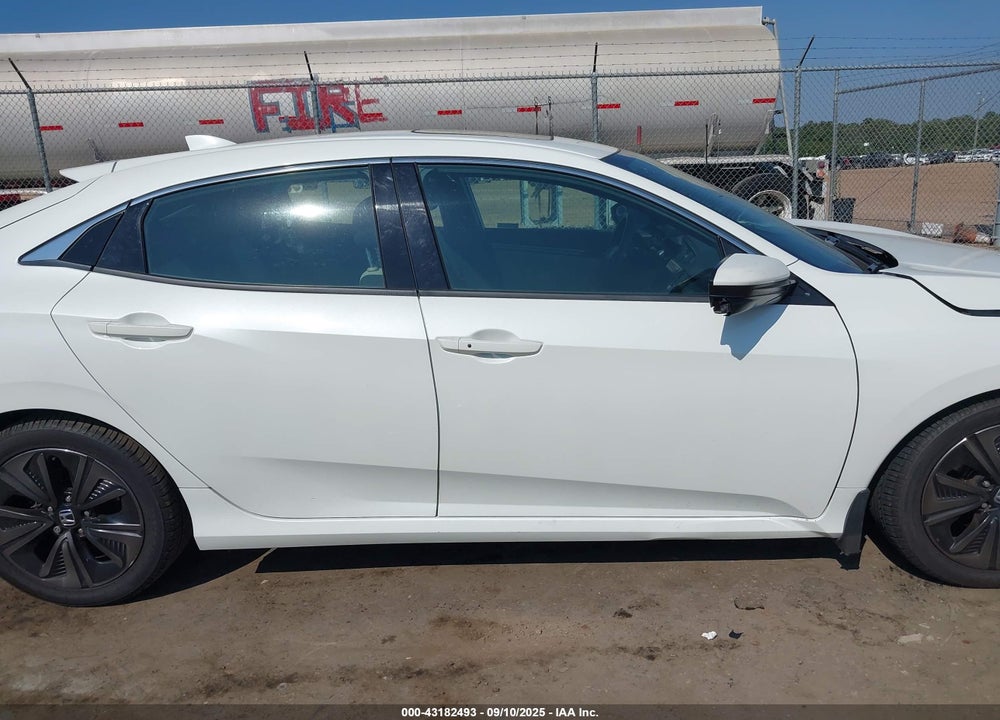 2018 HONDA CIVIC VIN: SHHFK7H5XJU233916