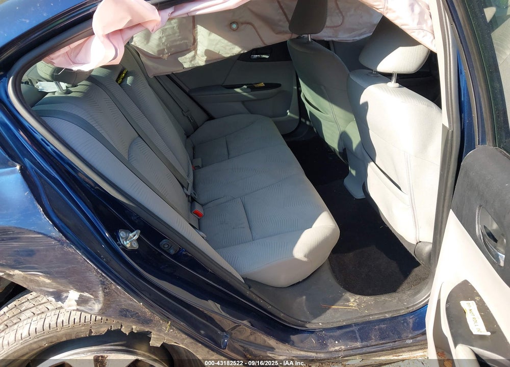 2015 HONDA ACCORD LX VIN: 1HGCR2F36FA028681