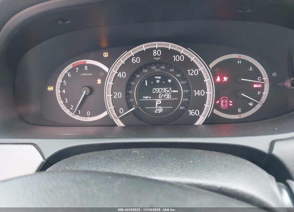 2015 HONDA ACCORD LX VIN: 1HGCR2F36FA028681