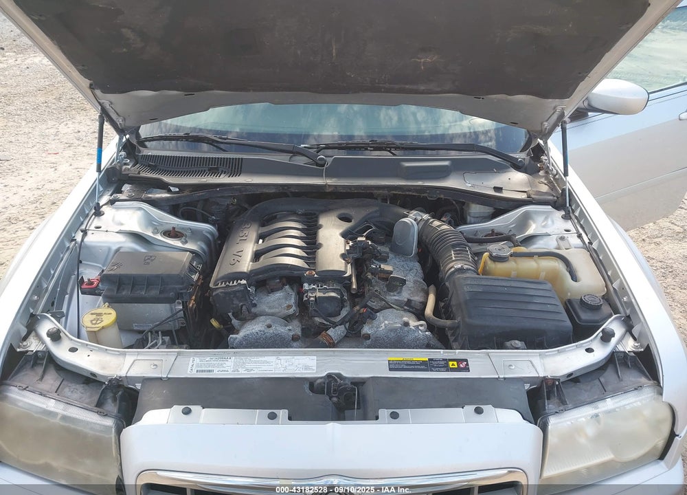 2005 CHRYSLER 300 VIN: 2C3JA53G05H640563