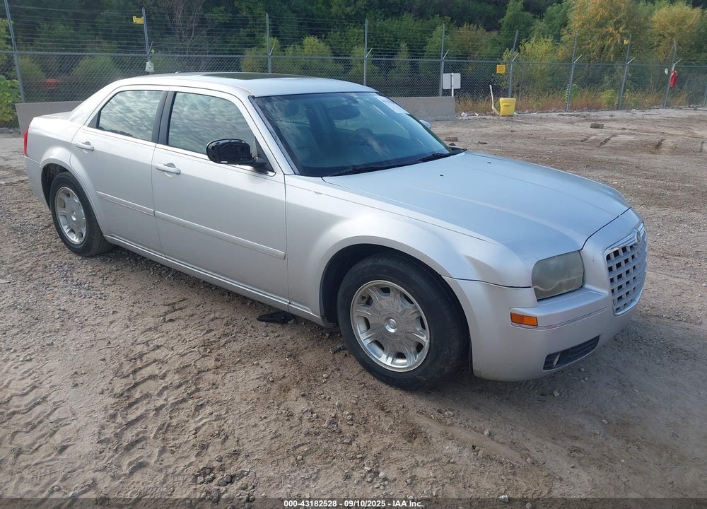 2005 CHRYSLER 300 VIN: 2C3JA53G05H640563