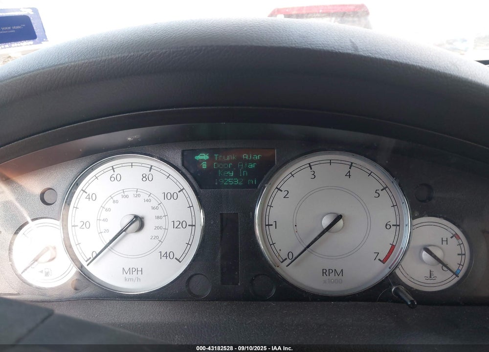 2005 CHRYSLER 300 VIN: 2C3JA53G05H640563