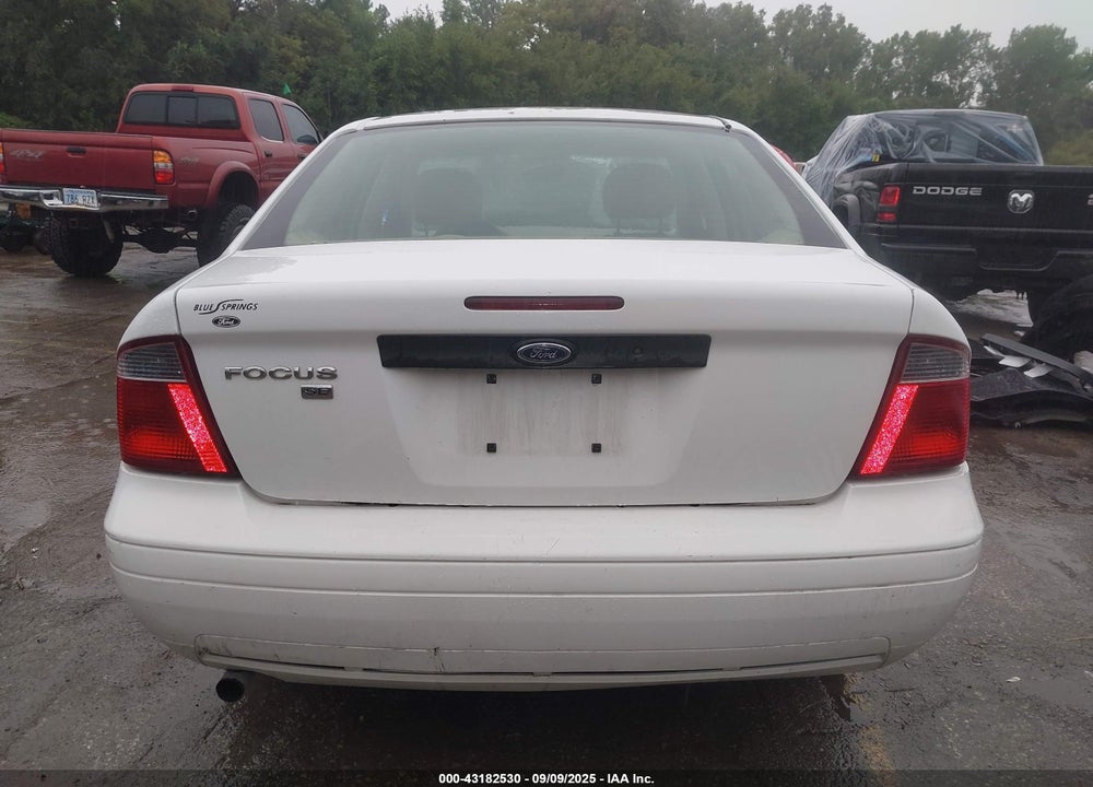 2007 FORD FOCUS S/SE/SES VIN: 1FAFP34N97W158928