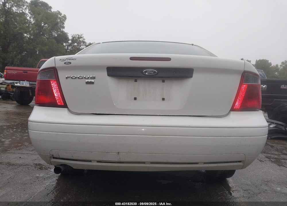 2007 FORD FOCUS S/SE/SES VIN: 1FAFP34N97W158928
