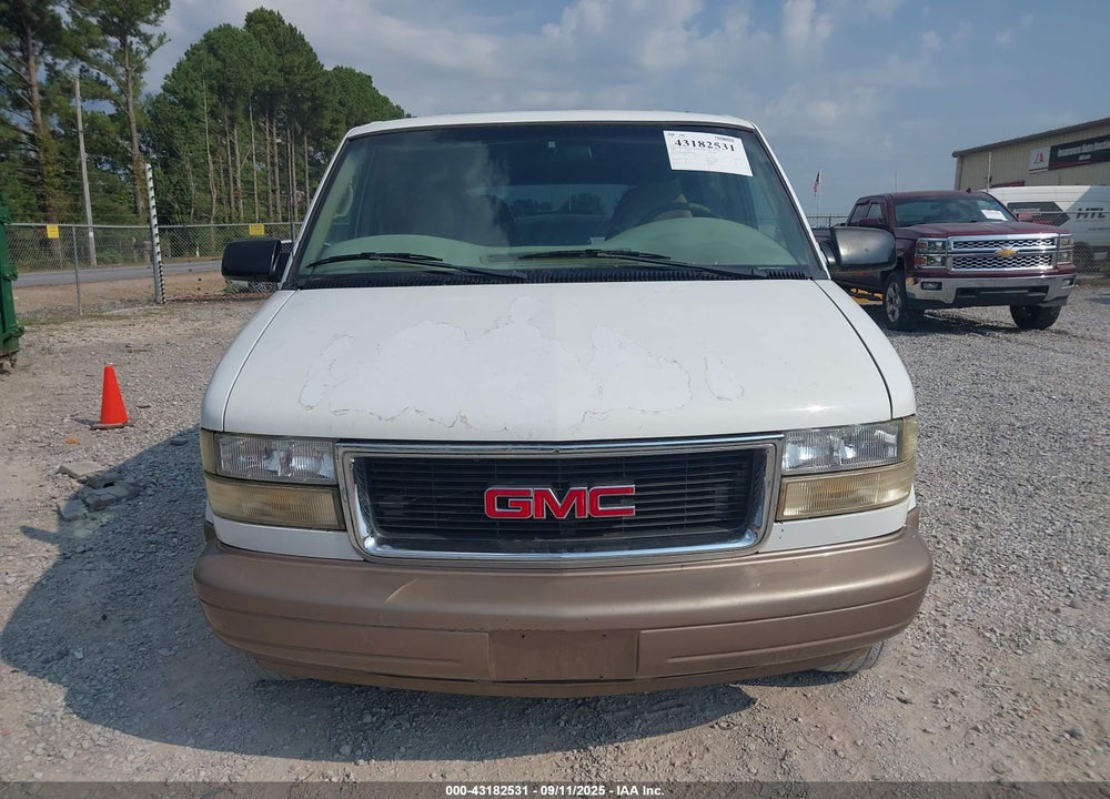 2000 GMC SAFARI SL VIN: 1GKDM19W3YB500578