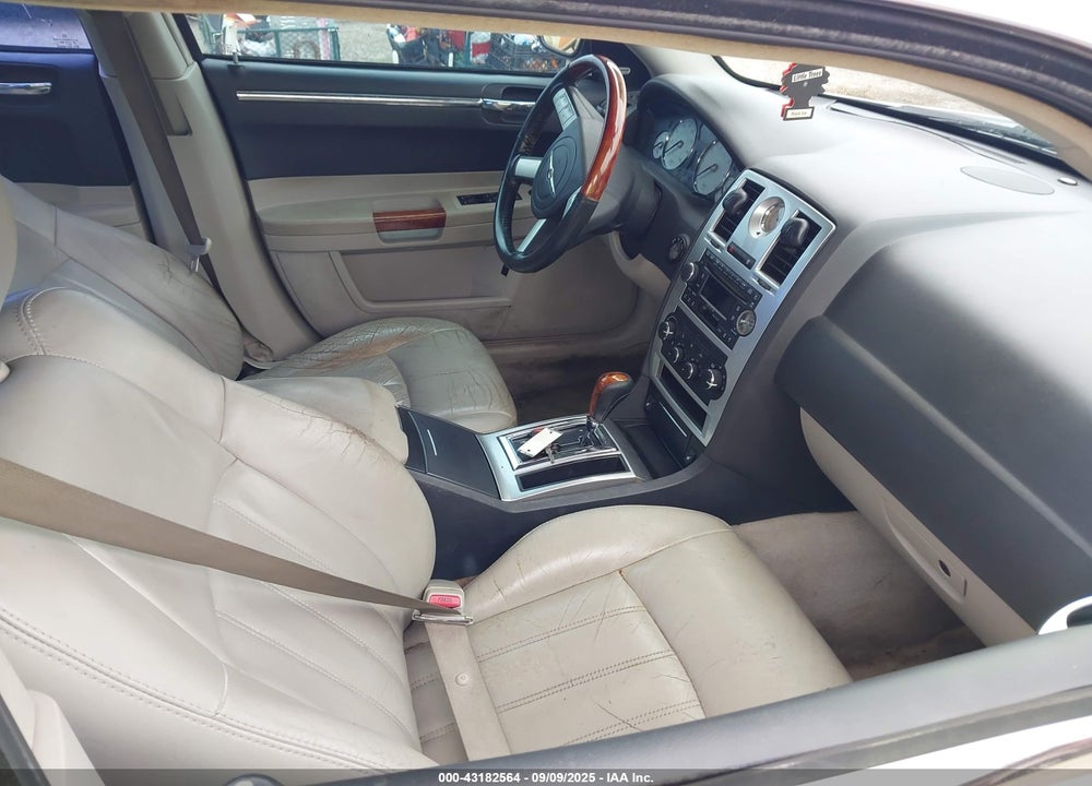 2006 CHRYSLER 300C VIN: 2C3KA63HX6H165234