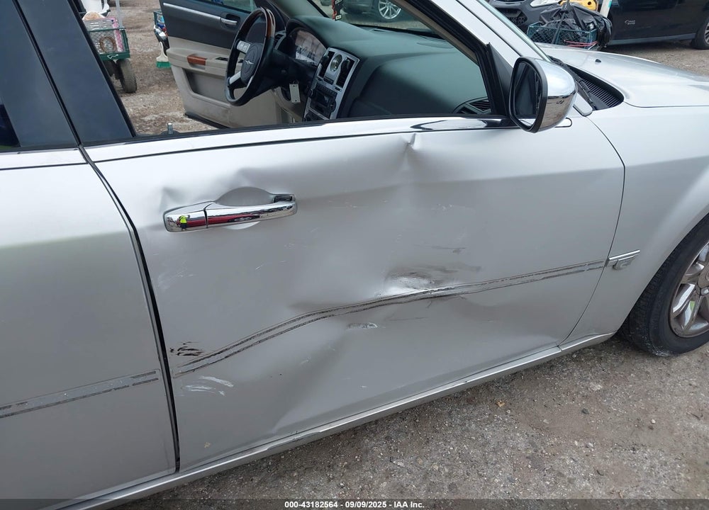 2006 CHRYSLER 300C VIN: 2C3KA63HX6H165234