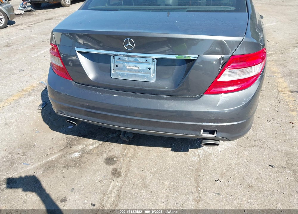 2009 MERCEDES-BENZ C CLASS VIN: WDDGF56XX9R067492