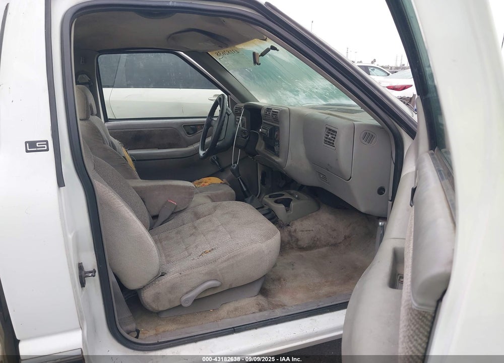 1997 CHEVROLET S-10 LS FLEETSIDE CMI VIN: 1GCCS1441VK241328