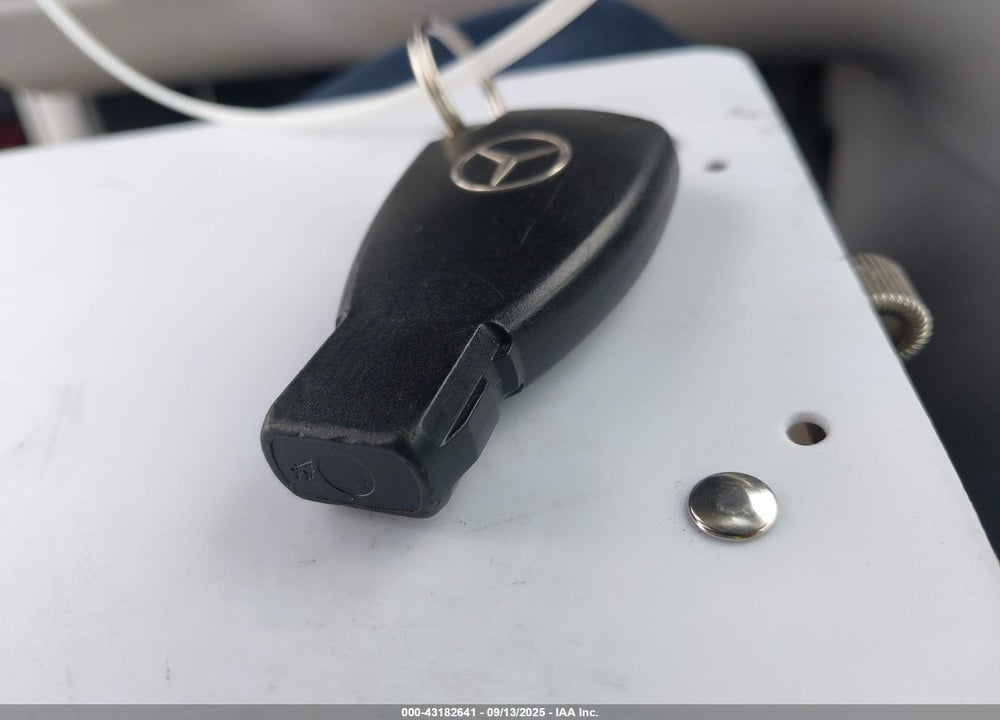 2002 MERCEDES-BENZ C 240 VIN: WDBRF61JX2F268570