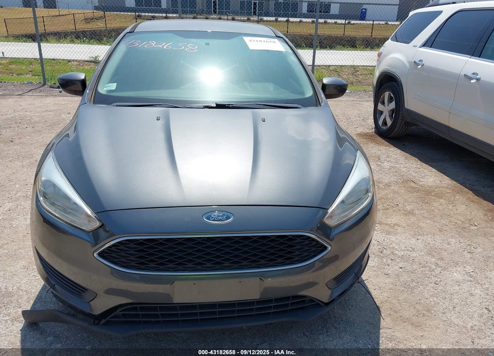 2018 FORD FOCUS SE VIN: 1FADP3FEXJL259568
