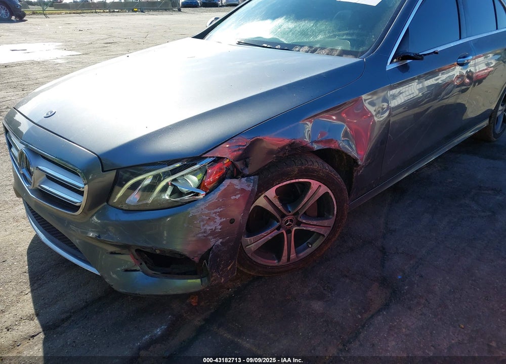 2017 MERCEDES-BENZ E 300 4MATIC VIN: WDDZF4KBXHA232550