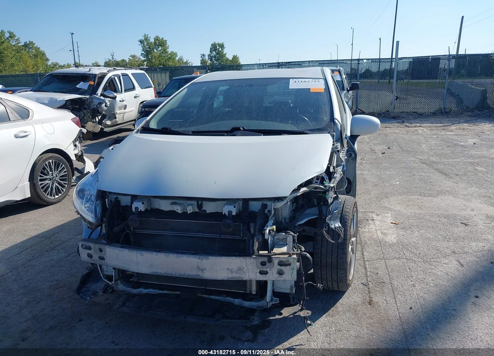 2013 TOYOTA PRIUS VIN: JTDKN3DUXD1638460