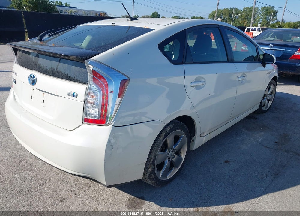 2013 TOYOTA PRIUS VIN: JTDKN3DUXD1638460