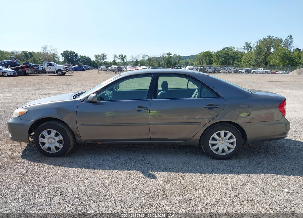 2002 TOYOTA CAMRY LE VIN: 4T1BE32K72U520505