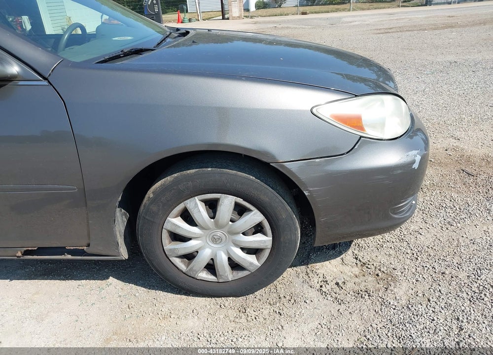 2002 TOYOTA CAMRY LE VIN: 4T1BE32K72U520505