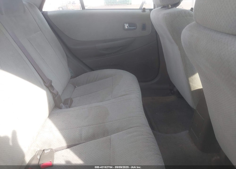 2000 MAZDA PROTEGE DX/LX VIN: JM1BJ2220Y0229709
