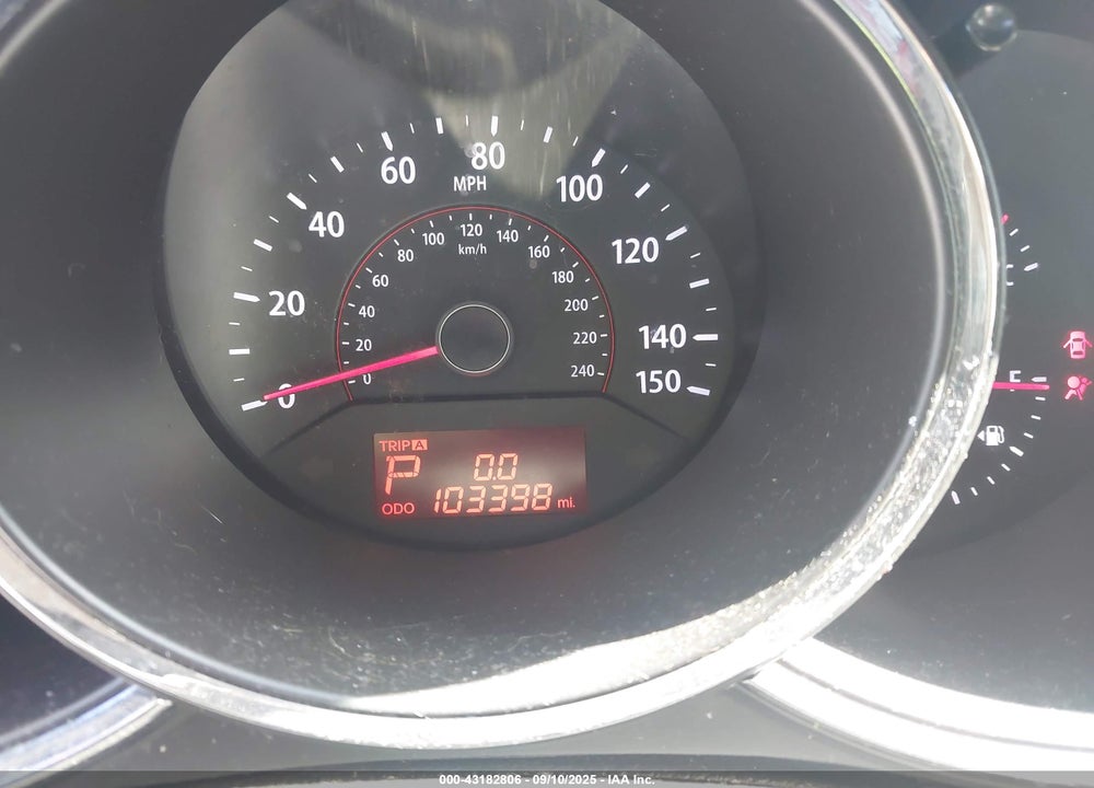 2012 KIA SORENTO VIN: 5XYKT3A62CG293452