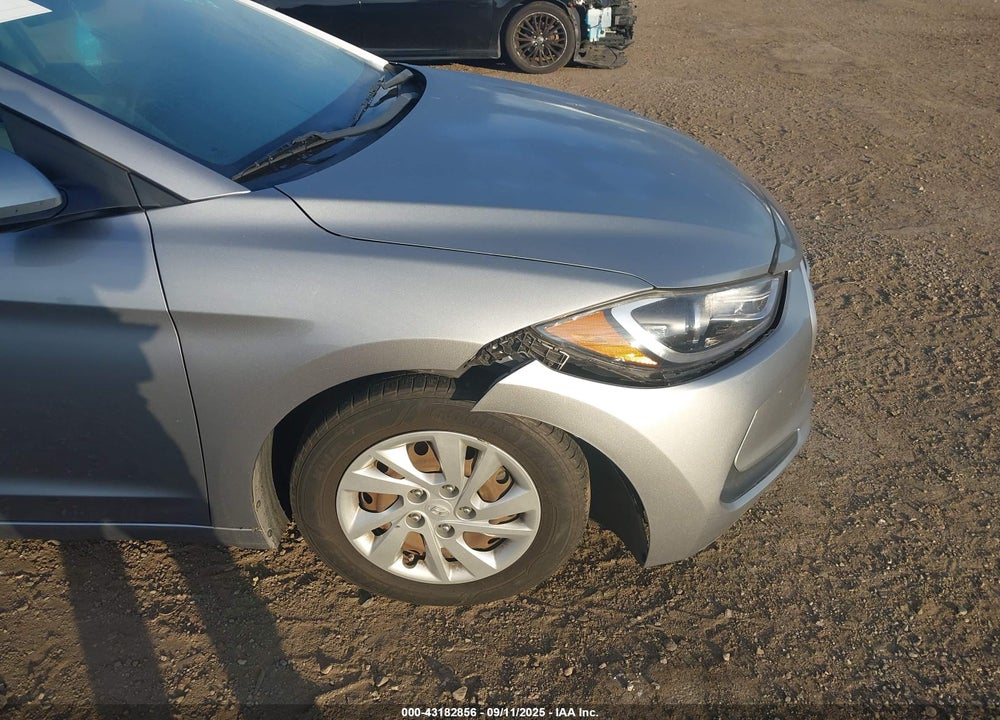 2017 HYUNDAI ELANTRA SE VIN: 5NPD74LF4HH150194