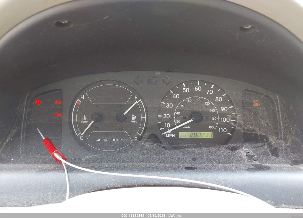 2001 TOYOTA COROLLA CE VIN: 2T1BR12E21C440189