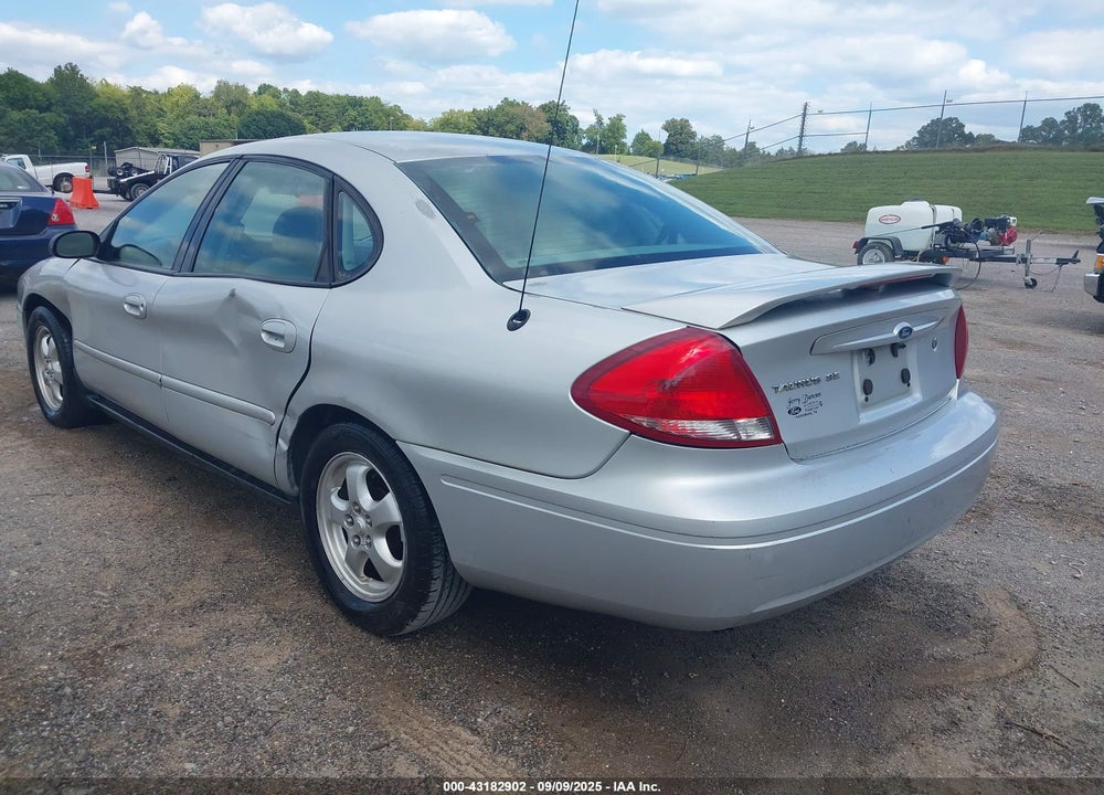 2005 FORD TAURUS SE VIN: 1FAFP53U15A210048